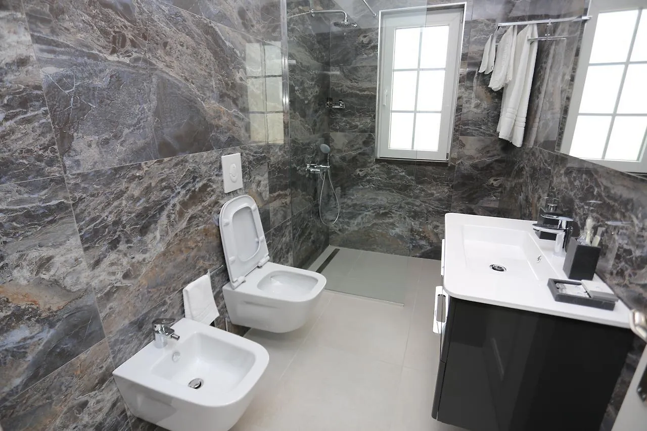 Palmanova Resort تيرانا